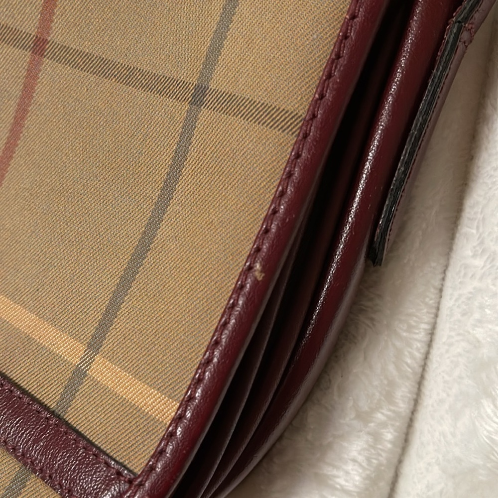 Burberrys Vintage Bag - Picture 7 of 16